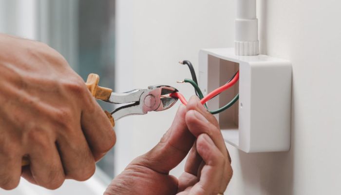 8 Signs You Need To Call A Professional Electrician